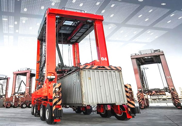 广东深圳大型和小型集装箱跨运车有什么主要区别
