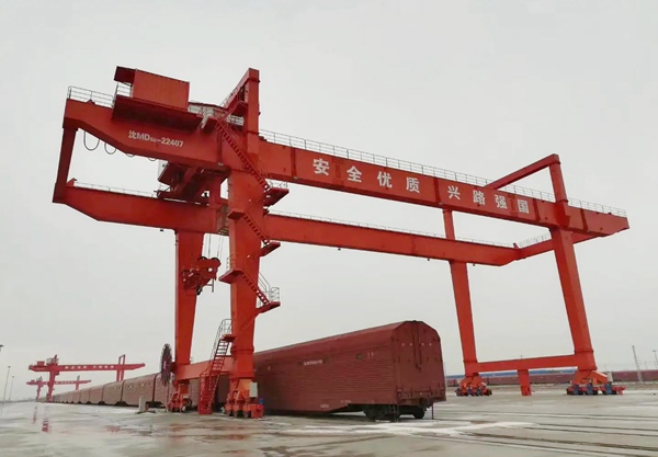 福建福州低温环境柴油款集装箱龙门吊启动可靠吗